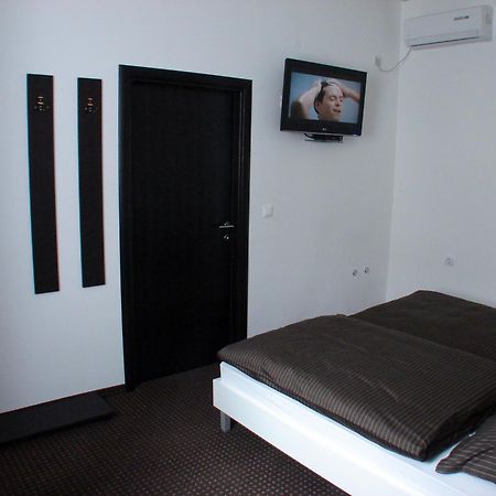 Rooms Levicki Славонски брод Екстериор снимка