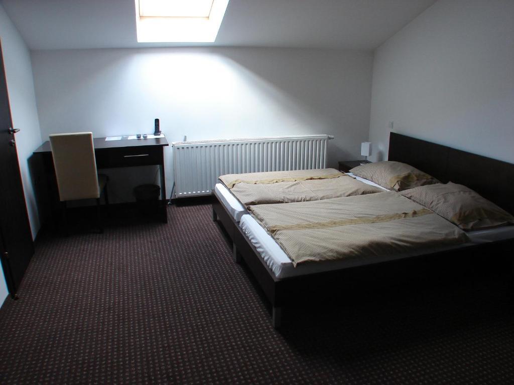 Rooms Levicki Славонски брод Стая снимка