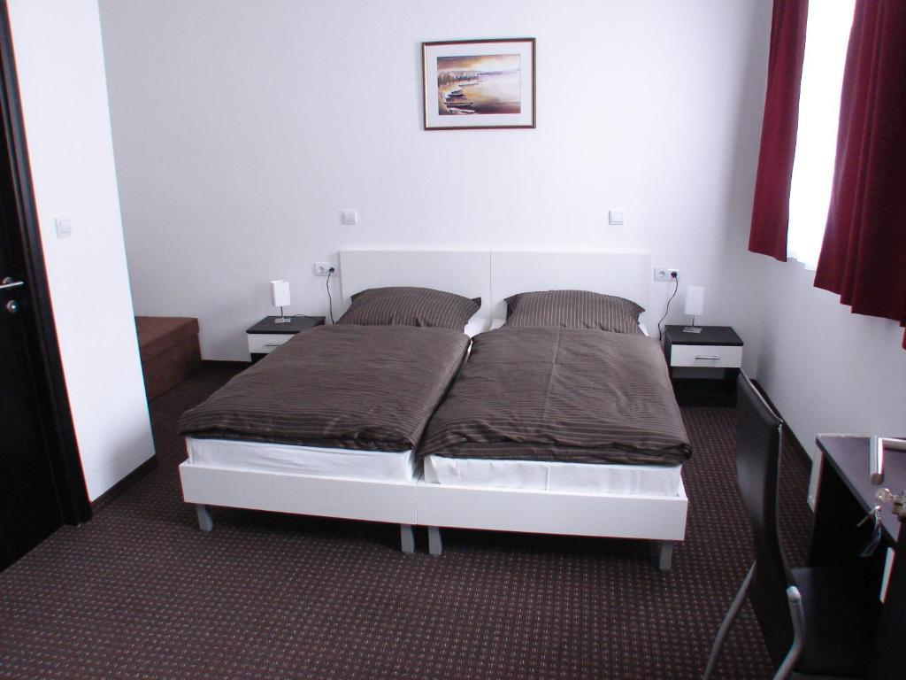 Rooms Levicki Славонски брод Стая снимка